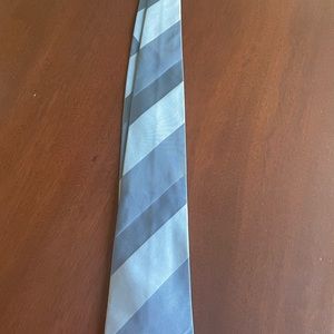 Gucci blue stripe tie